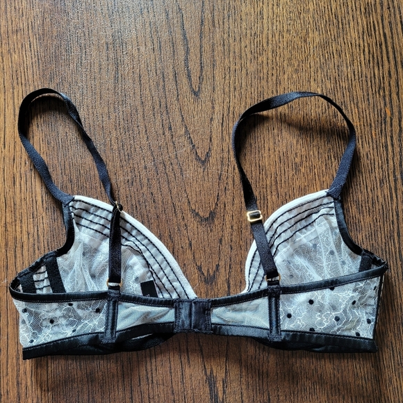 Victoria's Secret White Black Lace Low Cut Demi Bra Size Women's 32C - Picture 6 of 8